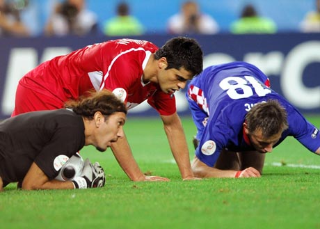 od体育官方-包含挪威队在主场逼平土耳其队,争夺点球的词条