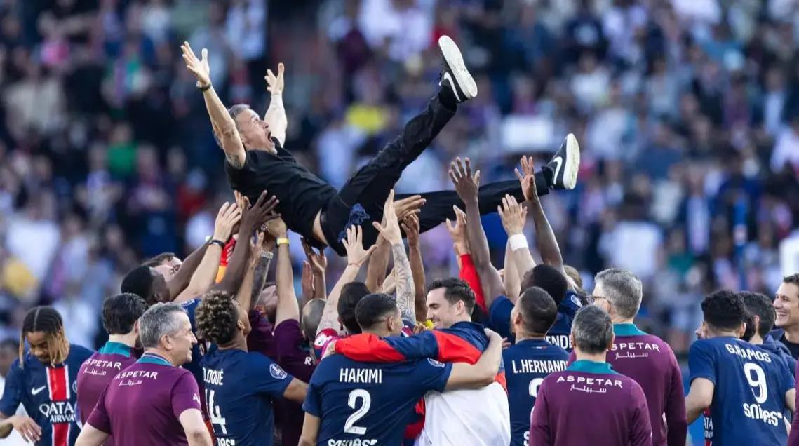 od体育官方登录入口-巴黎圣日耳曼球员展现团队精神,共克时艰