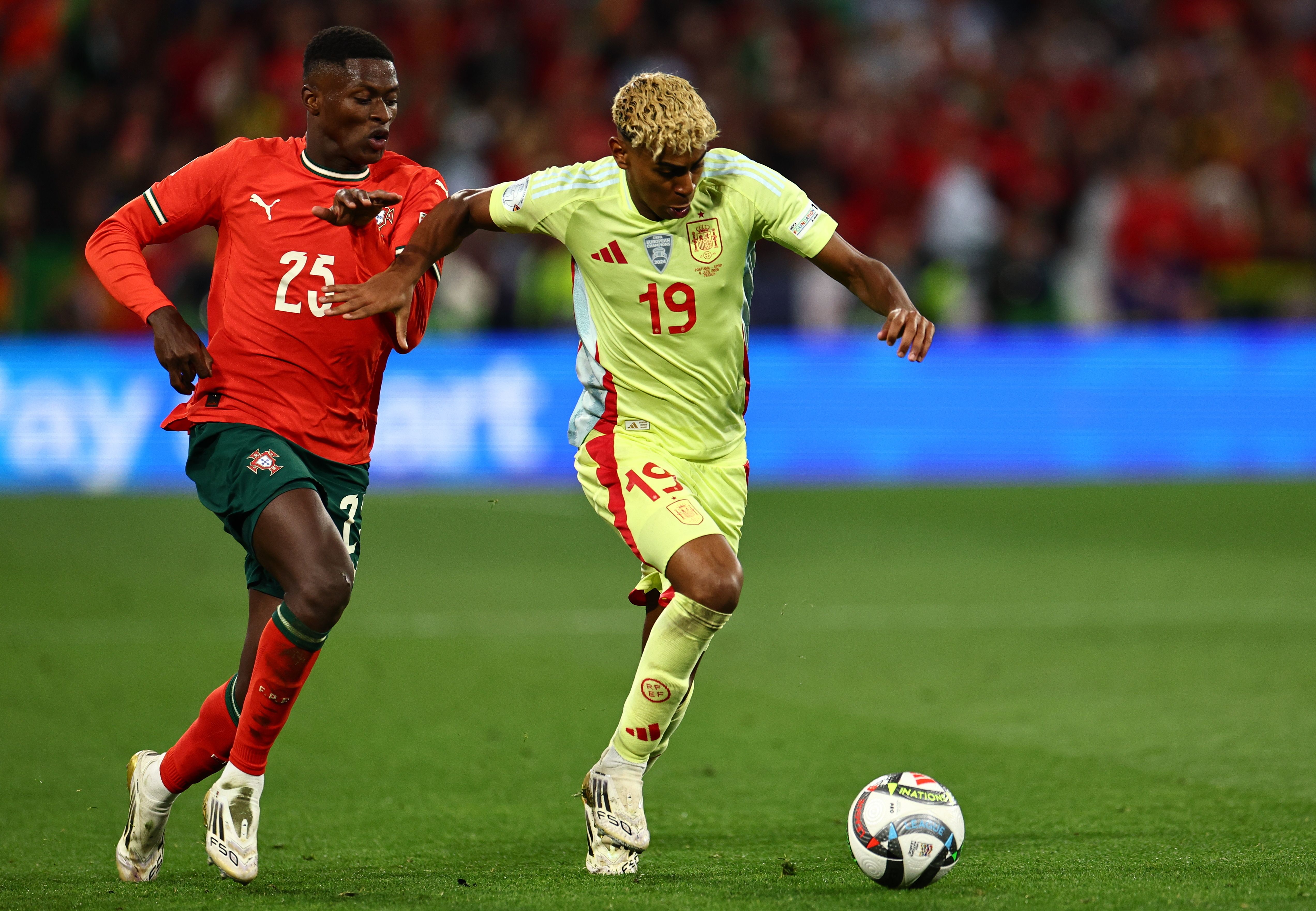 详细阅读:od体育中国官网-包含顶级足球比赛火热进行,欧国联精彩瞬间不容错过的词条 od体育中国官网-包含顶级足球比赛火热进行,欧国联精彩瞬间不容错过的词条